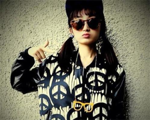 好听情侣个性签名（情侣签名唯美简短）