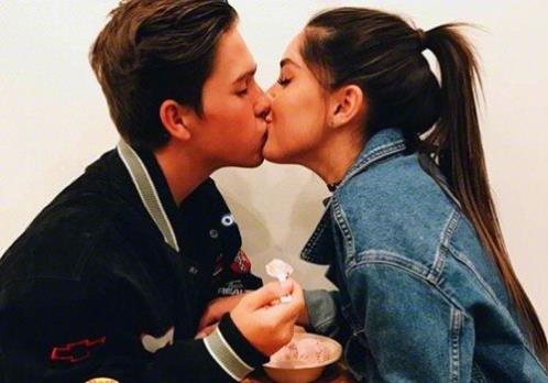 好听情侣个性签名（情侣签名唯美简短）