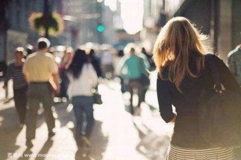 毕业句子简短8字（毕业赠言短句10字）