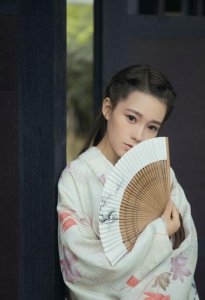 ​赞美公益爱心人的句子 形容爱心人士的的句子