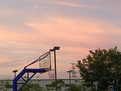 ​青春类的作文优秀句子（适合用在“青春”的作文开头和结尾）