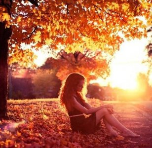 ​形容一个人特别伤心的话  ，他难过的一整天都没有碰手机