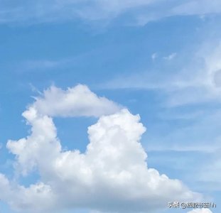 ​天空句子唯美简短（关于天空的朋友圈文案分享）