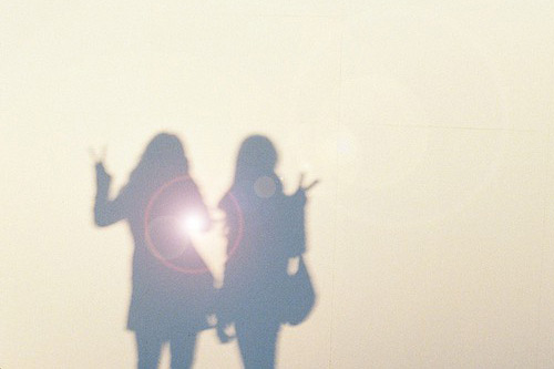 配自拍照发朋友圈的句子 适合自拍的文案(30句)