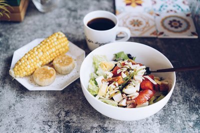 ​qq性签名女生单身86句