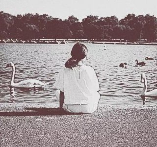 ​非常伤感的句子带图片(朋友圈伤感句子配图)