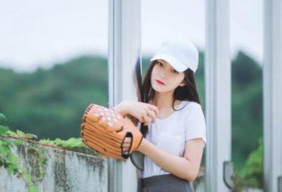 ​夸赞男子有才华的诗句