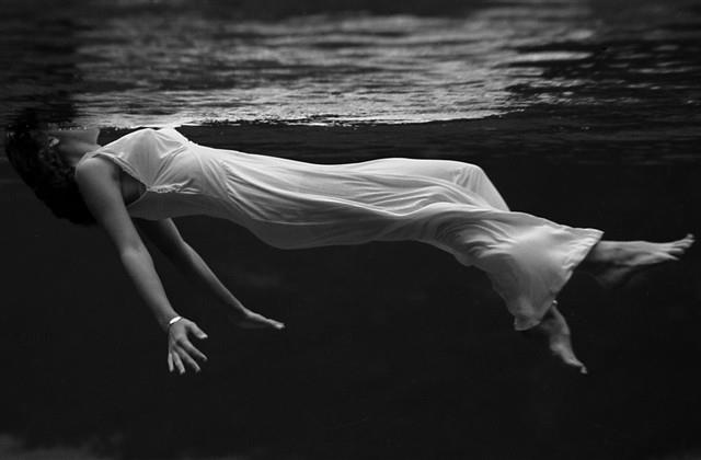 关于友谊的小船说翻就翻的句子