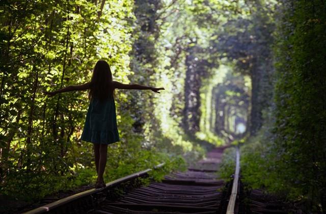 为了生活四处漂泊的句子