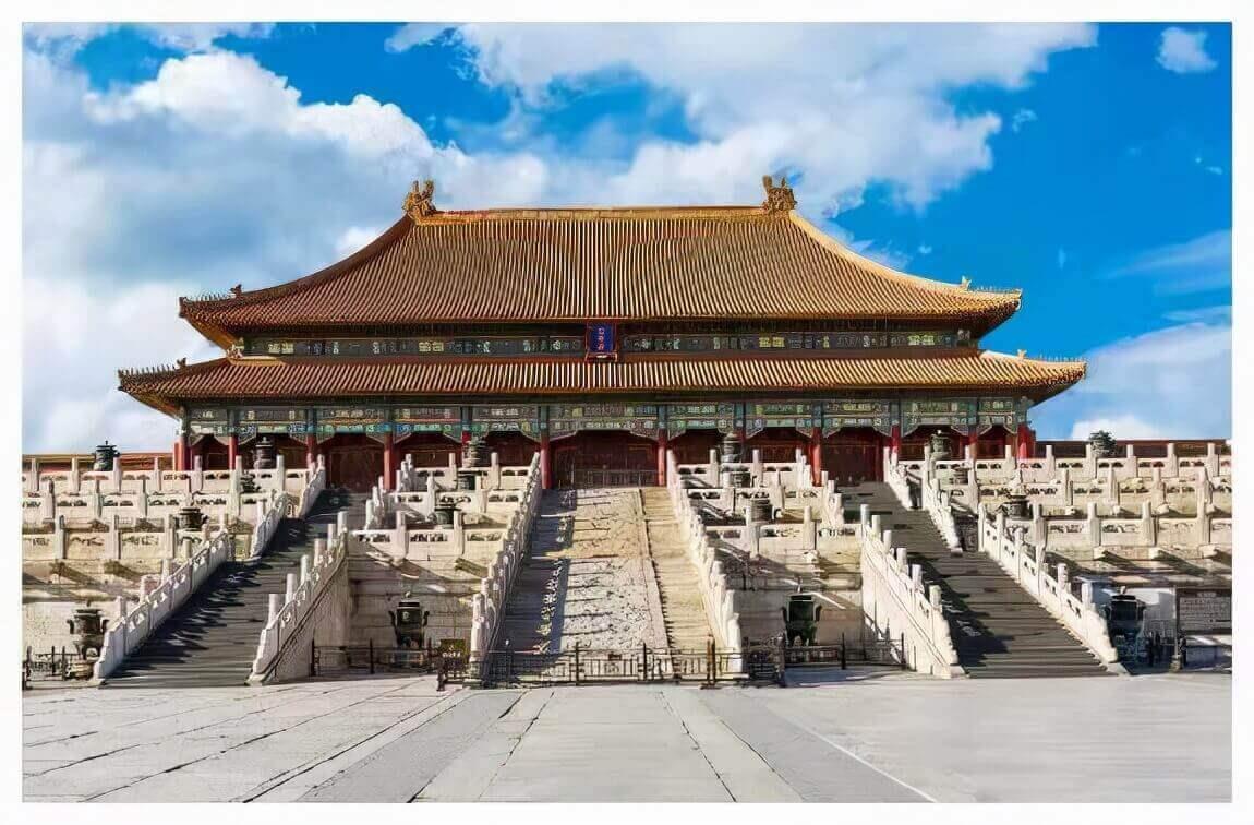 1992年故宫发生灵异事件，红墙旁竟有宫女走过，专家：有猫腻