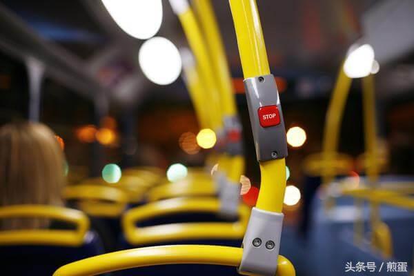 Reddit：公车上的骇人事件