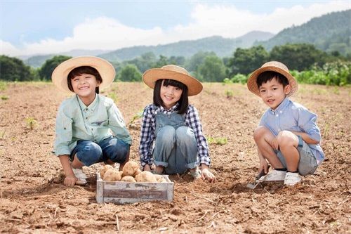 神秘的偷瓜贼，离奇的梦游症，发生在我身边的诡异故事