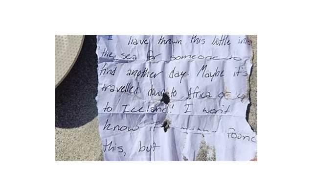 哄女友睡觉的睡前小故事：暖心灯塔与神秘的漂流瓶