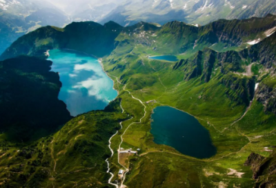 ​目空一切造句