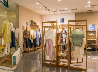 ​潮一点洋气的2个字女装店名，让人过目不忘的女装店名字