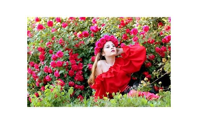 刚在一起的情侣如何发朋友圈