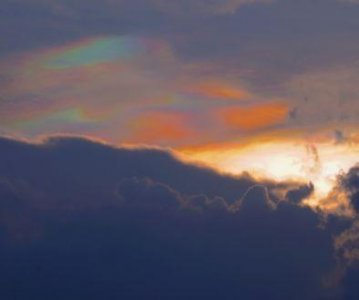 ​潸然泪下的句子文案(29句)