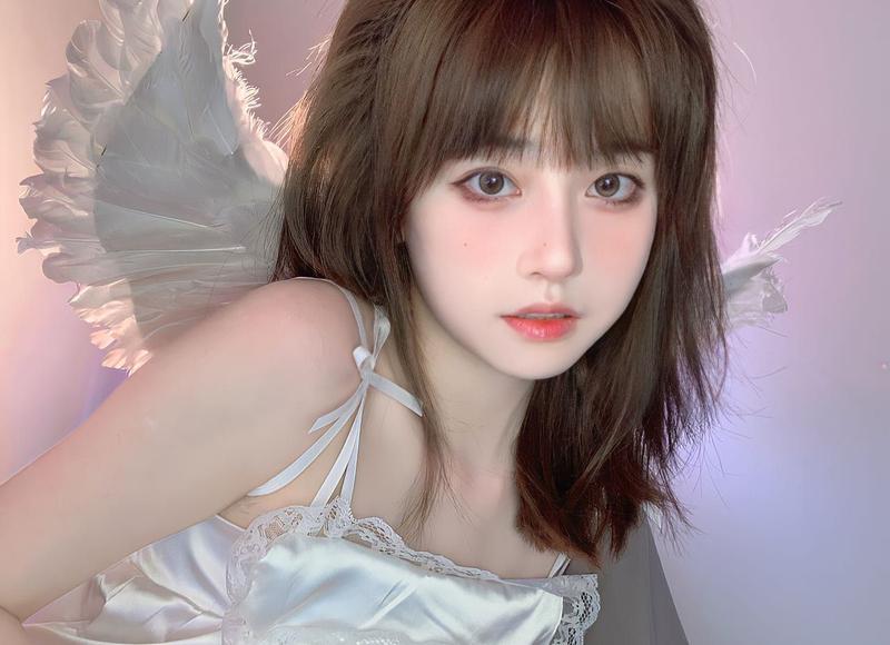  甜甜的爱情文案丨你就像生命中的加料酱，每一天都因为你而更有味道。