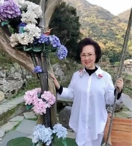 ​琼瑶与平鑫涛：一段复杂的爱情故事