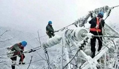 ​＂冰雪之困：D630次列车晚点10小时的背后故事＂