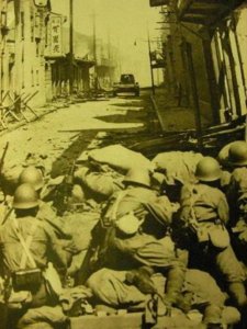 ​远离战争，珍爱和平，分享几个真实的战争故事？