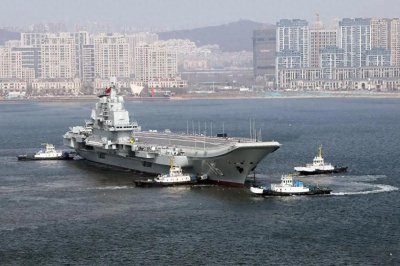 ​中国第一艘航空母舰的艰辛与传奇故事