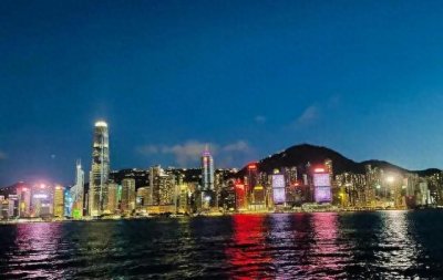 ​王麻子的故事：他被首富欺骗，被砍掉一根手指，但他无奈改变命运