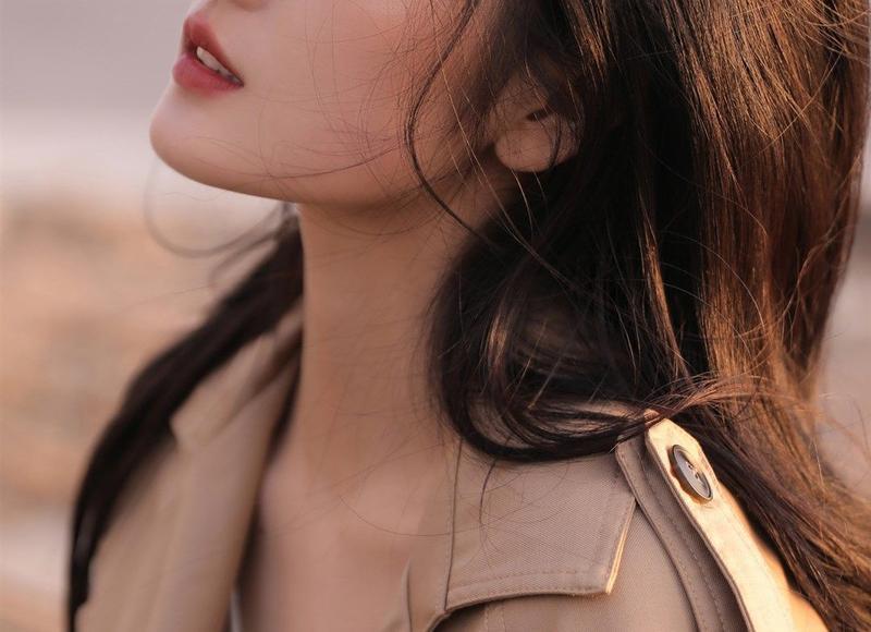 表示喜欢一个人的文案(表示喜欢一个人的文案简短)