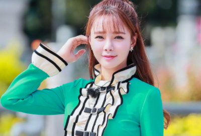 ​小班音乐教案《彩色世界真奇妙》反思