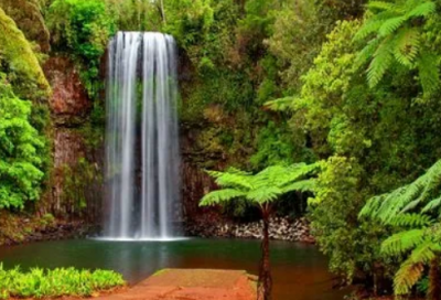 ​班超投笔从戎的故事（班超投笔从戎故事概括）