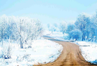 ​偷穿高跟鞋作文