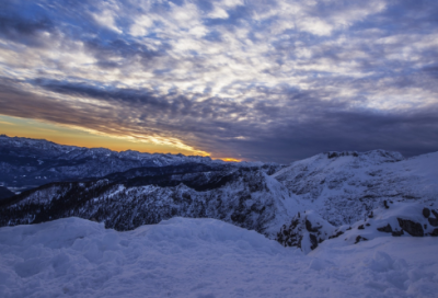 ​三字经译文和原文（三字经全文正版及解释）