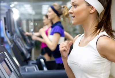 ​新飞飞情侣名字骚气搞笑（简单新飞飞情侣名字）