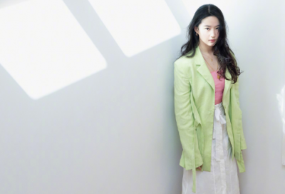 ​对你微笑纯属礼貌 2019全民k歌网名女生霸气御姐范(精选44个)