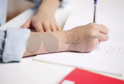 ​露结为霜的上一句（云腾致雨露结为霜全文）