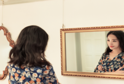 ​鲁滨逊漂流记主要情节（鲁滨逊漂流记主要内容简短）