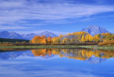 ​刘备小时候卖草鞋的故事 刘备编草鞋图片